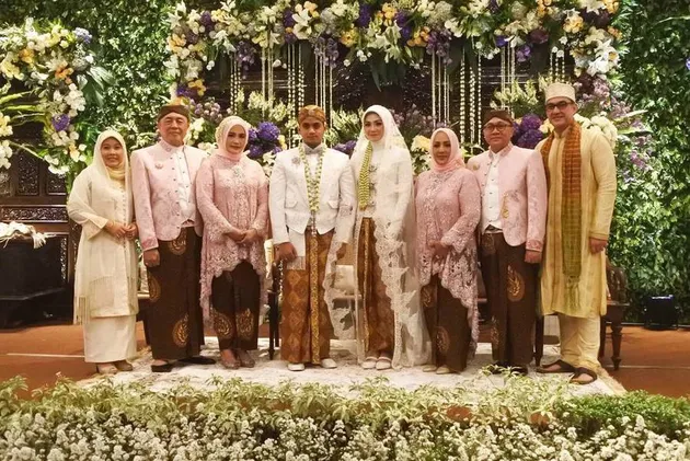 pernikahan ray zulham dan milka