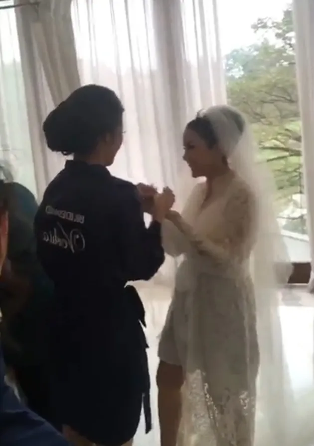 PERSIAPAN PEMBERKATAN NIKAH MOMO GEISHA SERU BARENG 