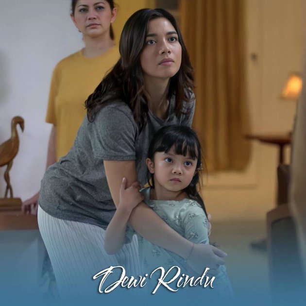 First Time Getting a Role as a Mother, Here are 7 Portraits of Angela Gilsha Acting in 'DEWI RINDU' - Close and Full of Love with Dominique Regina