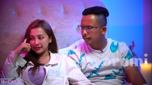First Time It Feels Painful and Still Panicked, This is the Story of Cupi Cupita & Bintang Bagus' First Night - Want to Honeymoon in Maldives to be More Relaxed