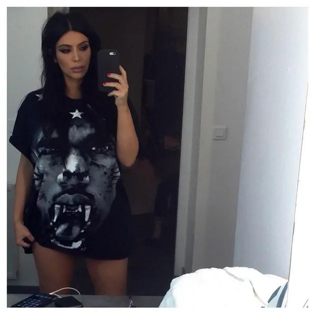 Selfie Hamil Kim Kardashian