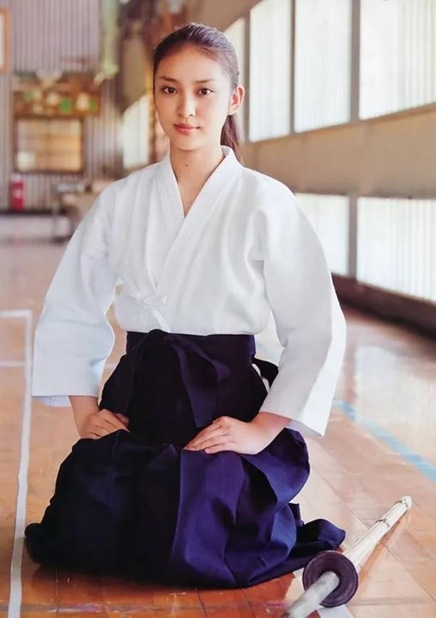 Emi Takei
