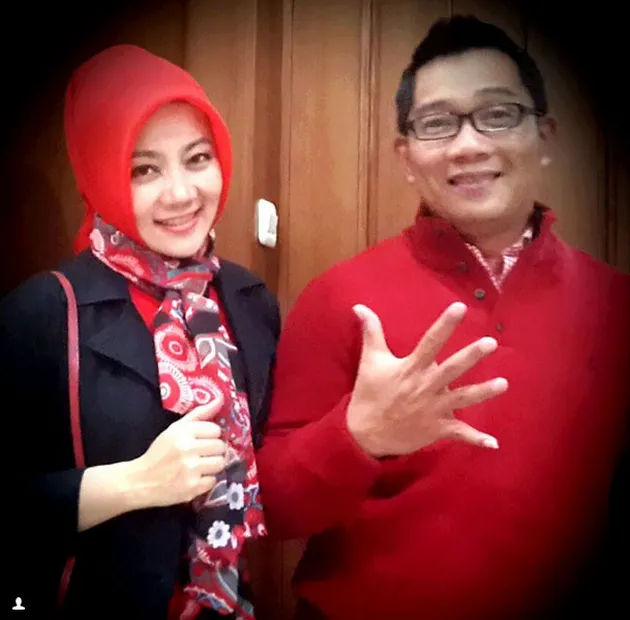 PESONA ATALIA PRARATYA, ISTRI CANTIK DAN HEBAT RIDWAN 