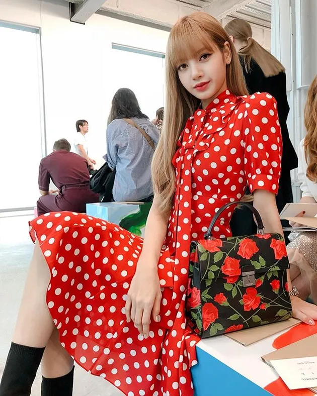 Lisa BLACKPINK