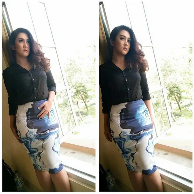 Nafa Urbach, Hot Mom