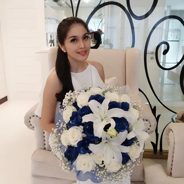 Sandra Dewi