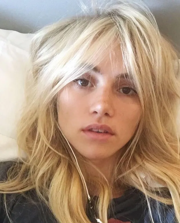 Suki Waterhouse - Robert Pattinson pacaran