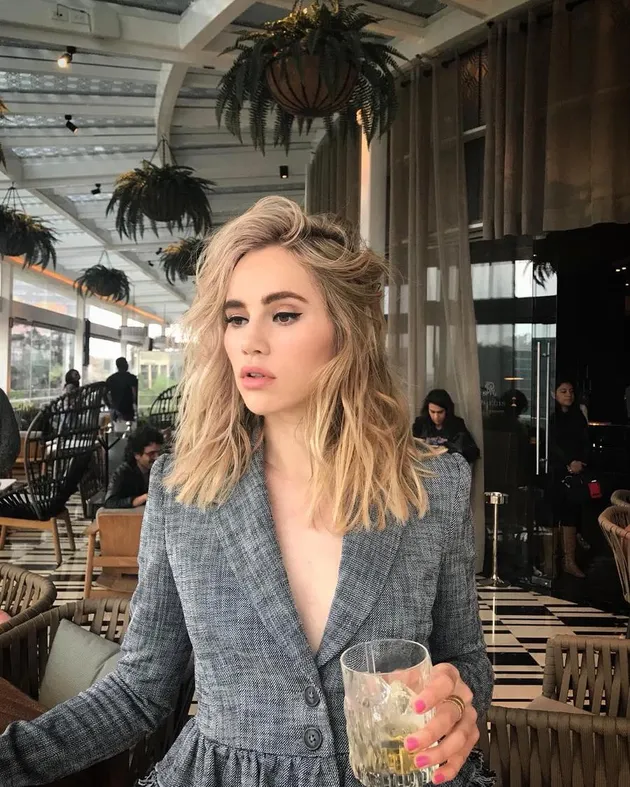 Suki Waterhouse - Robert Pattinson pacaran