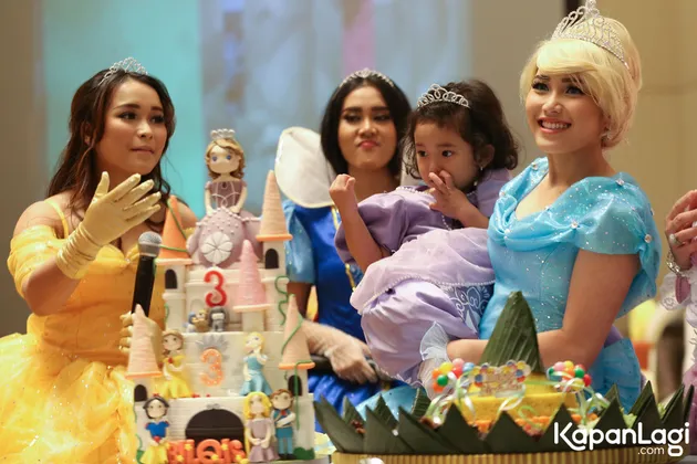 ayu ting ting, bilqis khumairah razak