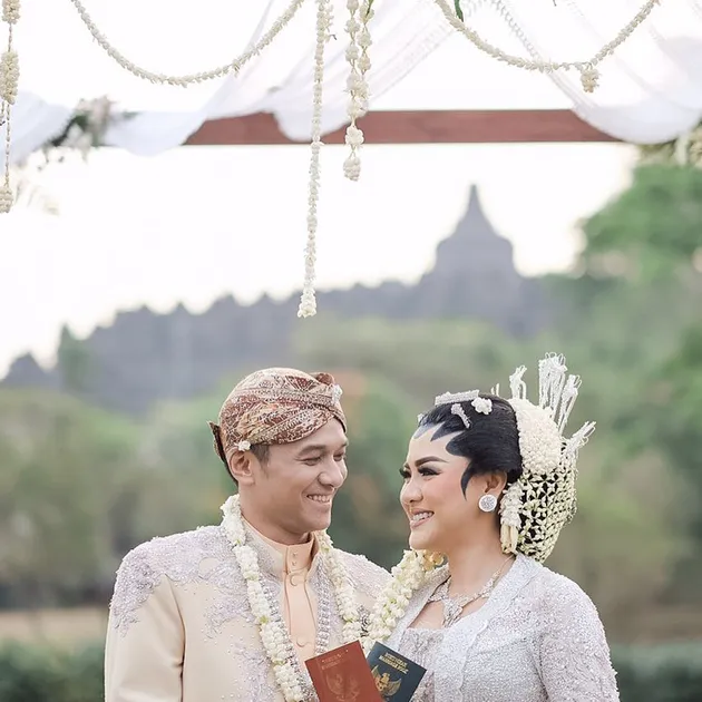 Vicky Shu & Ade Imam