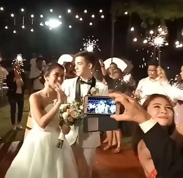 Stefan William Celine Evangelista menikah