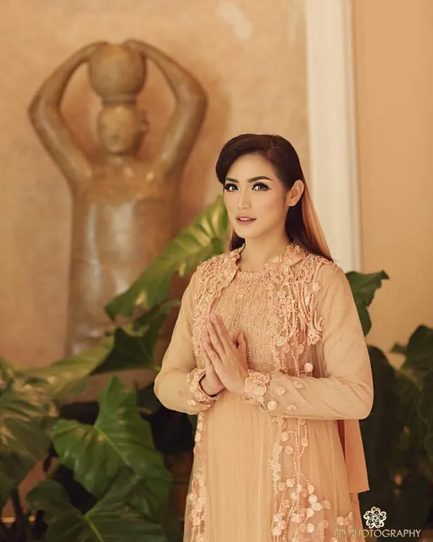 Jessica Iskandar &amp; El