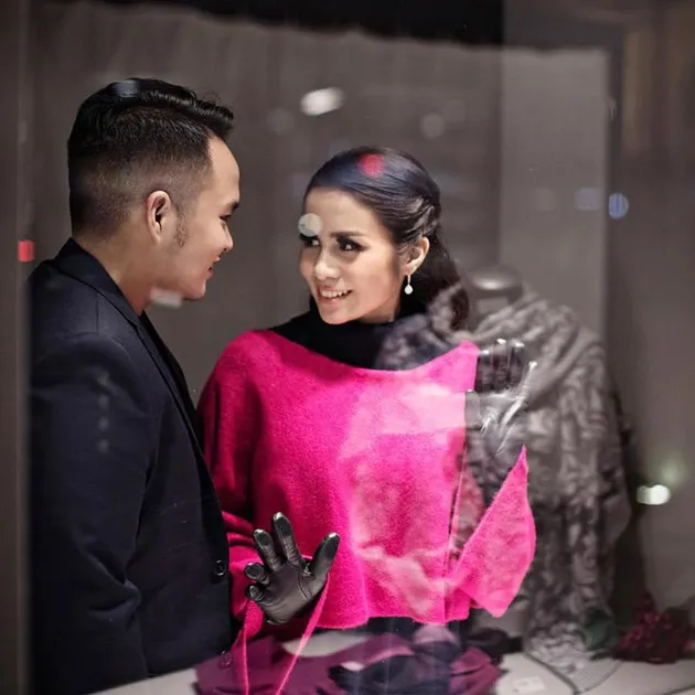 Foto Mesra Momo Geisha &amp; Suami