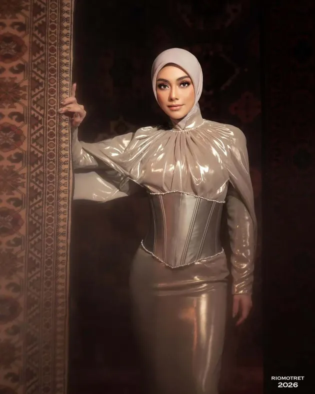 Photoshoot terbaru Celine Evangelista