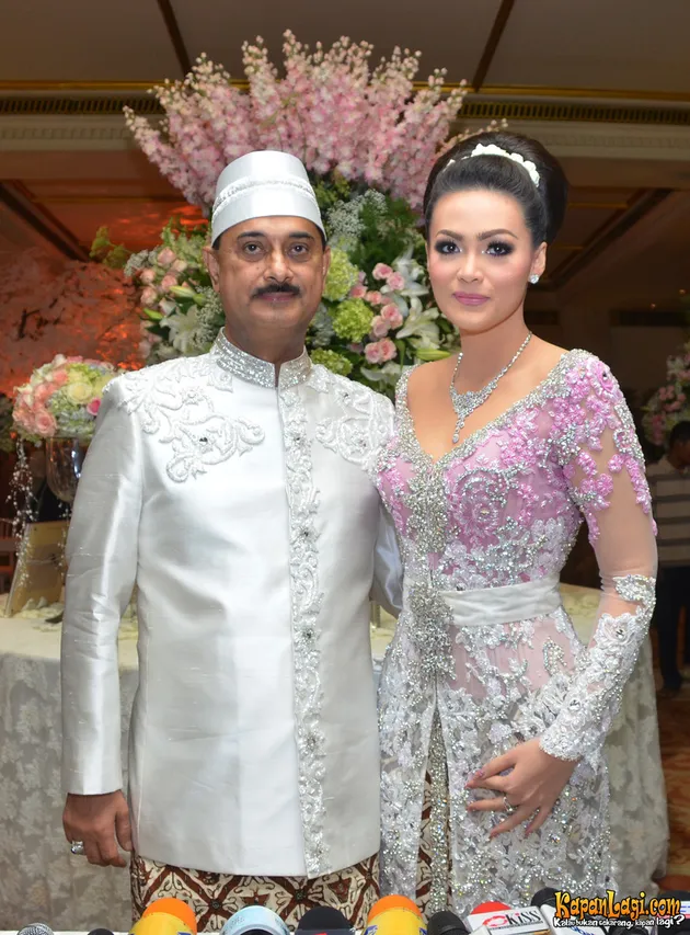 selebriti dinikahi duda