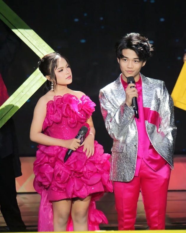 Pink Couple Shakes the Stage of D'Academy 6 Top 3! 8 Portraits of Novia (Serang) and Afan DA's Chemistry-filled Duet