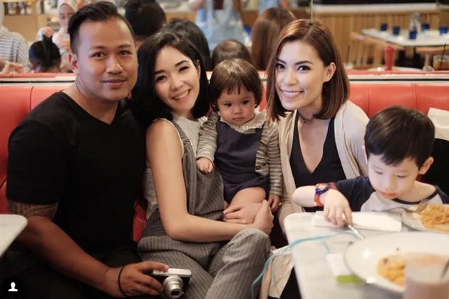 Baby Gempi bikin pizza