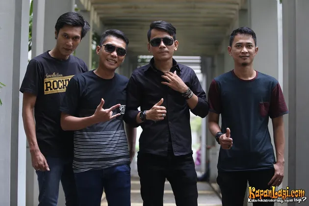 Aris Idol dan Nirwana Band