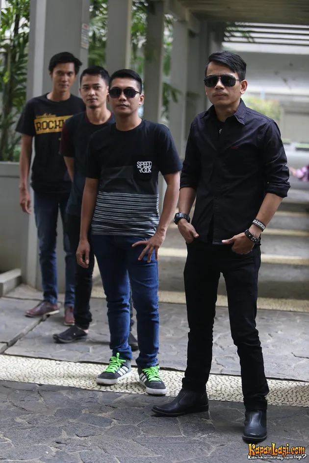 Aris Idol dan Nirwana Band