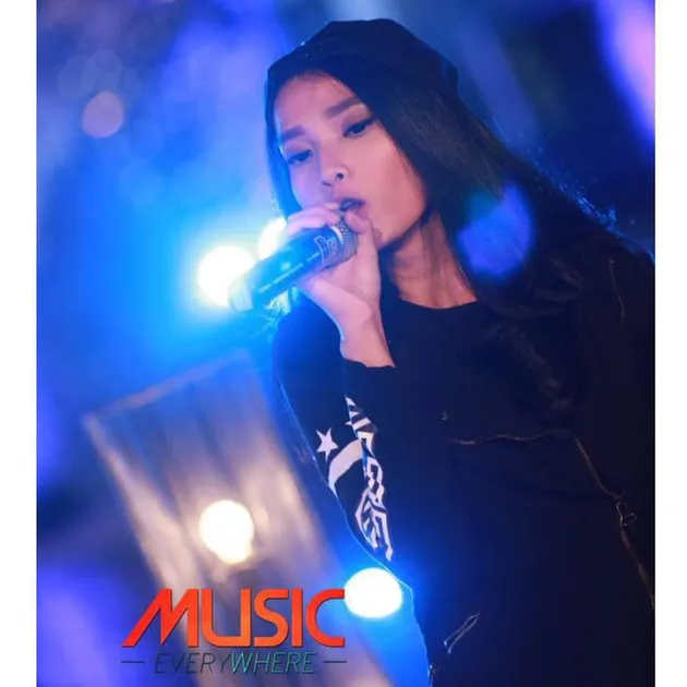 Foto-Foto Cantik Adila Fitri