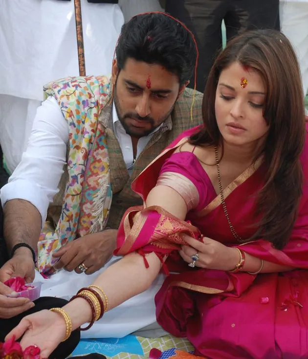 Aishwarya Rai dan Abhishek Bachchan