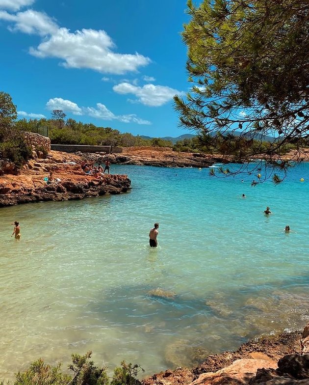 Alyssa Daguise's Fun Vacation in Ibiza, Spain, Hot Bikini Show Off Her Enviable Body