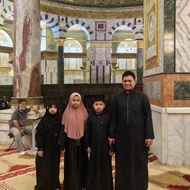 Oki Setiana Dewi suami dan anak
