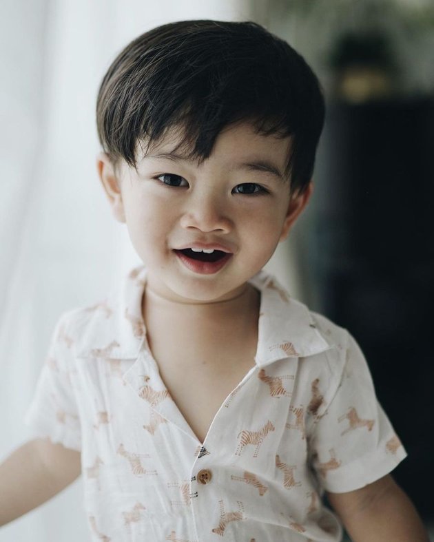 Portraits of Indonesian Artist Children who Resemble Korean Idols, Rafathar Like a Small Version of Siwon from Super Junior