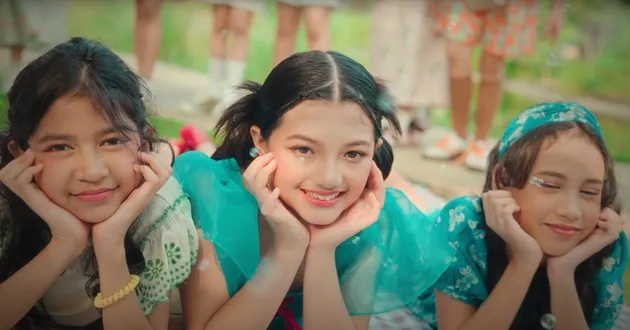 Arsy Hermansyah di MV &#039;PICNIC&#039;