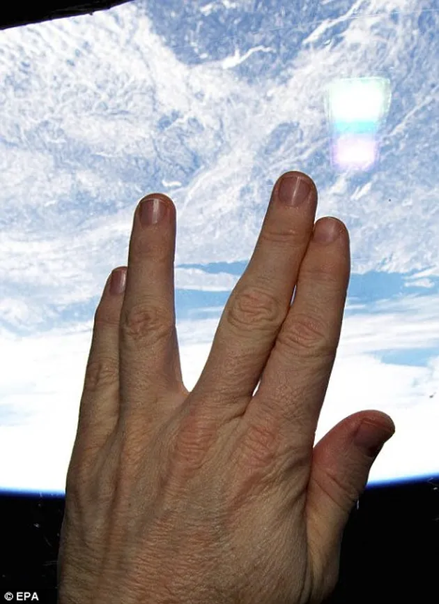 foto-foto astronot di luar angkasa