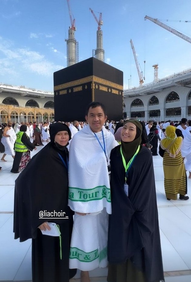 Ayu Dewi's Lovely Moments with Regi Datau in the Holy Land, Meeting Ashanty and Arsy