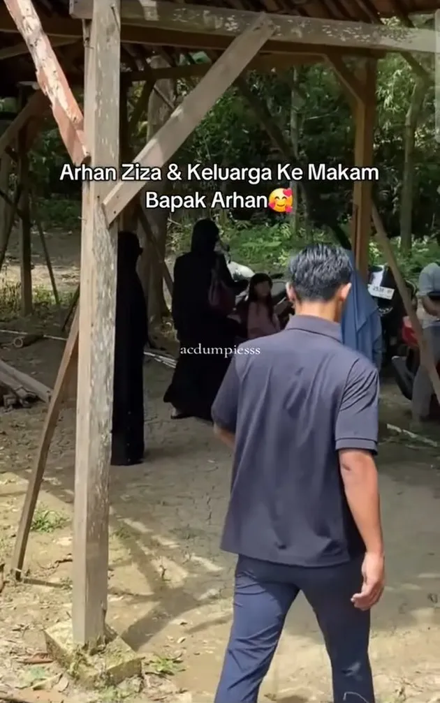 Ditemani Azizah Salsha dan keluarga