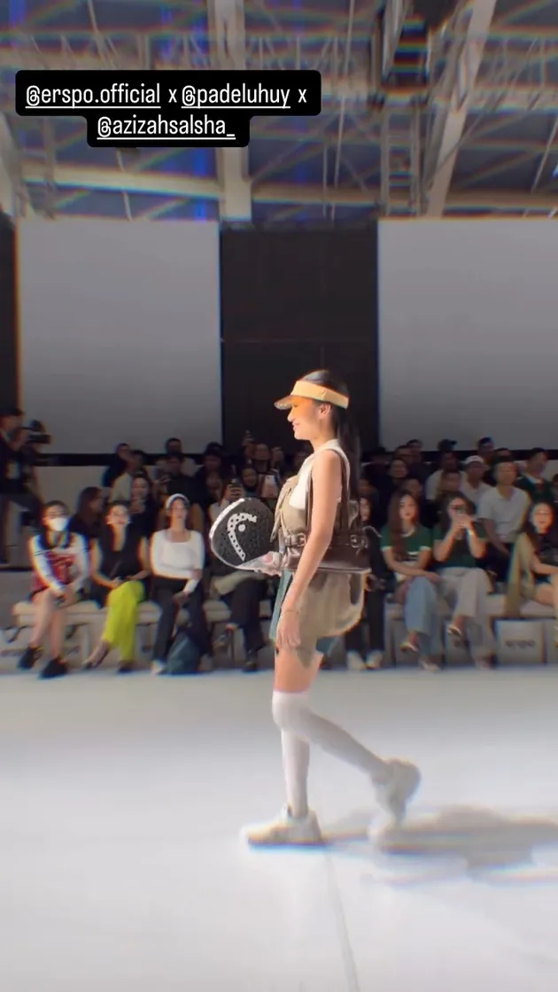 Azizah Salsha catwalk di JFW 2025