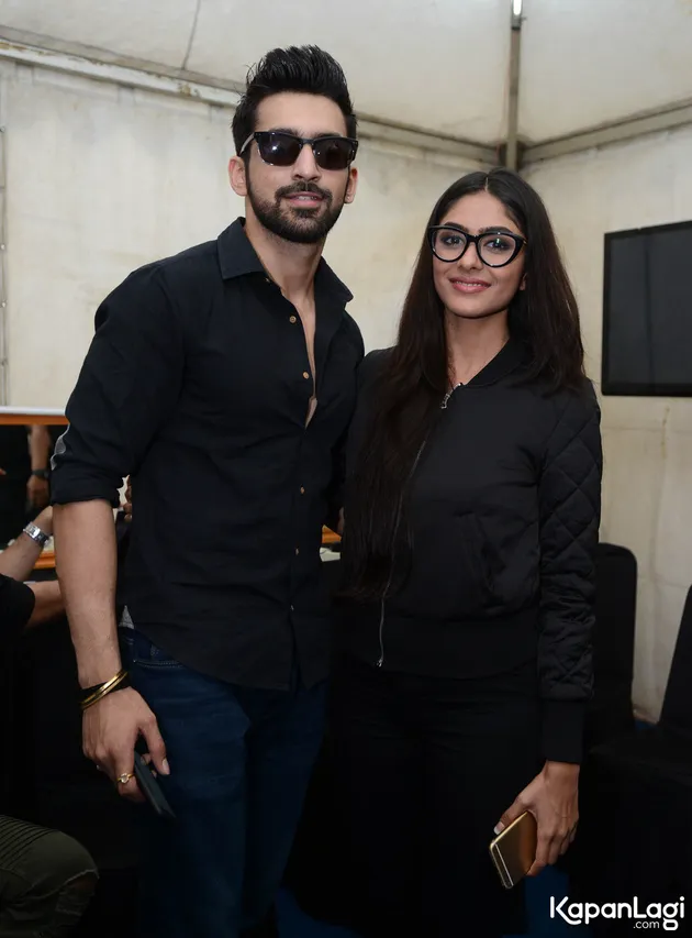 Mrunal Thakur - Arjit Taneja