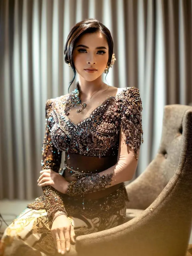Bella Bonita tampil totalitas.