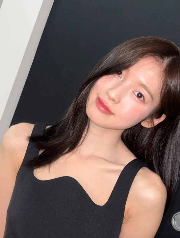 Potret Cantik Arin Member OH MY GIRL di Agensi Barunya