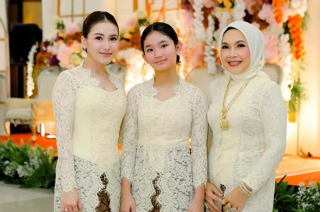 Ayu Ting Ting bareng Bilqis dan Umi Kalsum
