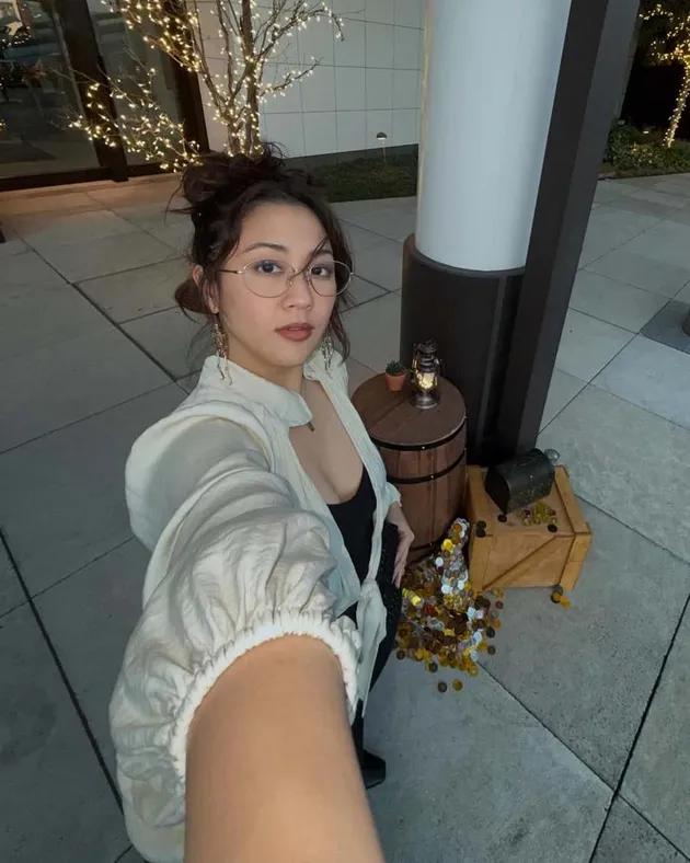 Sherina Munaf Tunjukkan Kecintaannya Pada ONE PIECE