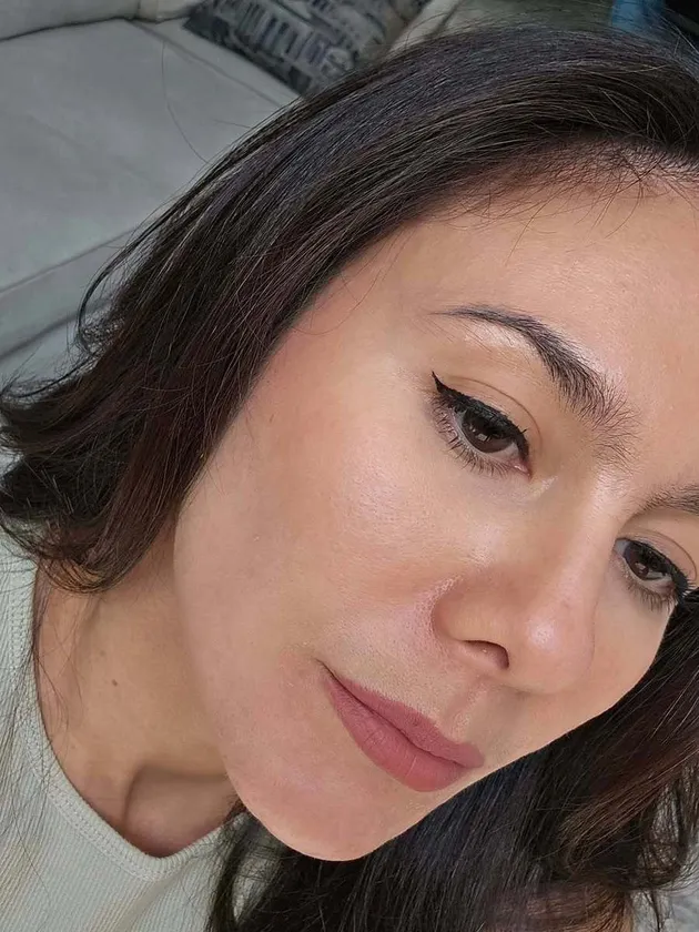 Wulan posting selfie
