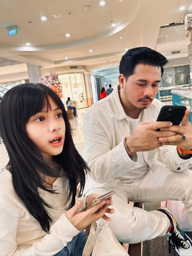 Zoey dan Immanuel Christover