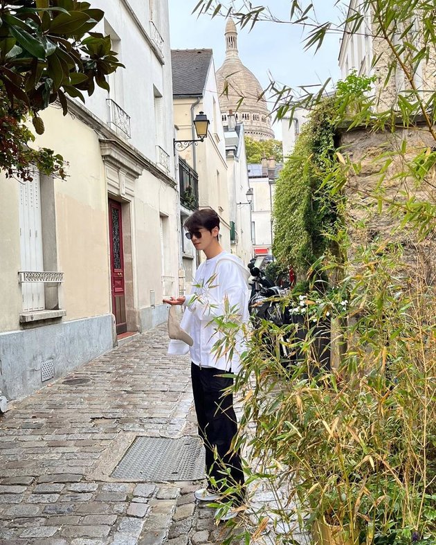 Portrait of Cha Eun Woo as if he's your boyfriend on the streets of Paris, feels like being photographed with you