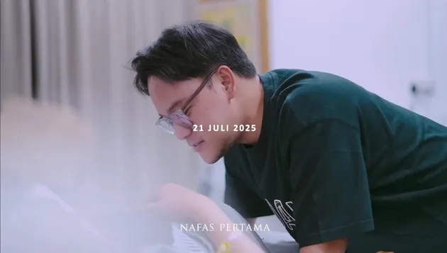 Potret Danang Pradana yang Setia Temani Istri Jelang Melahirkan