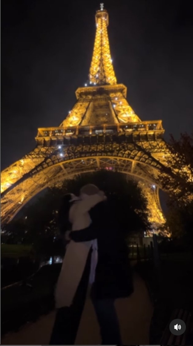 Portrait of Daniel Henney and Ru Kumagai Honeymooning in Paris After Getting Married Last October, Very Romantic