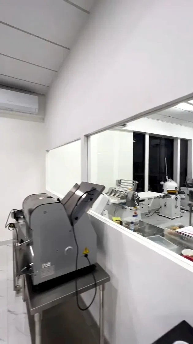 Perlengkapan Dapur Chef Devina Hermawan