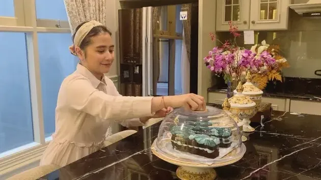 Dapur Prilly Latuconsina bergaya vintage