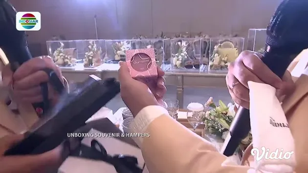 Akad Nikah Leslar Souvenir Hampers 