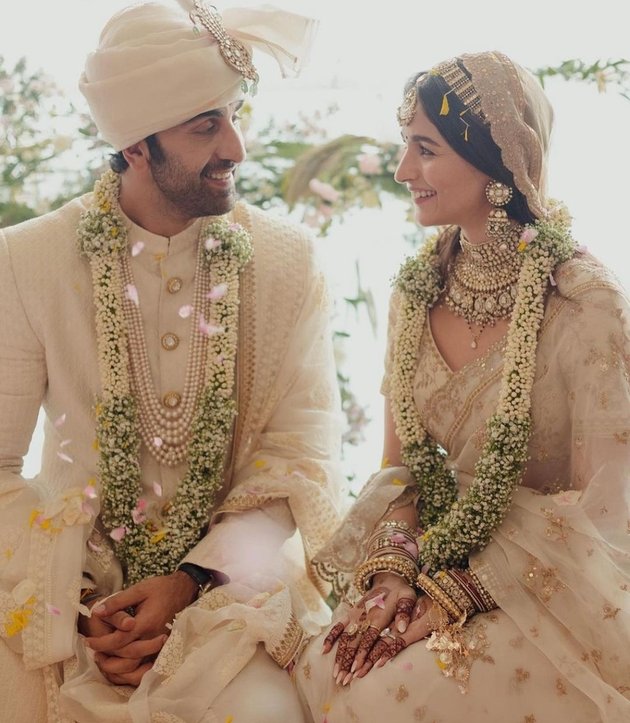 Portrait of Ranbir Kapoor - Alia Bhatt's Wedding Ceremony, Full of Laughter Throughout the Procession