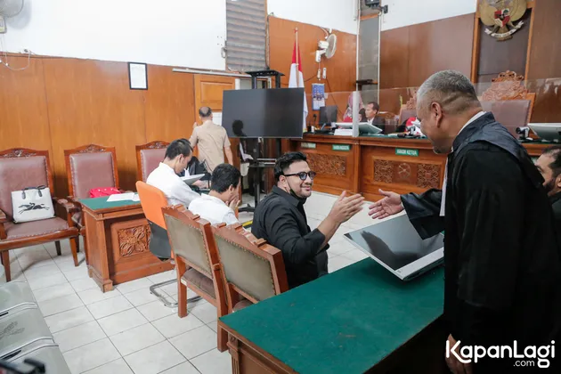 Ammar Zoni Narkoba Vonis Sidang 