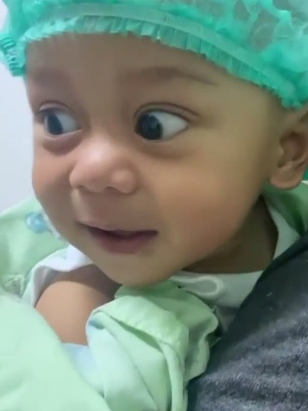 Portrait of the Moments of Baby Leslar, Lesti's Child, After Hernia Surgery, Inul Daratista Gives Special Message