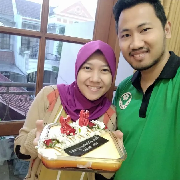 Potret Dokter Vina Amalia Putri Cawapres Mahfud MD